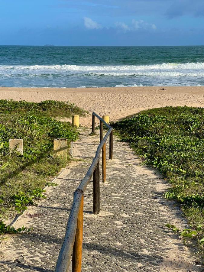 Bangalo De Madeira Em Condominio De Praia Camaçari Buitenkant foto